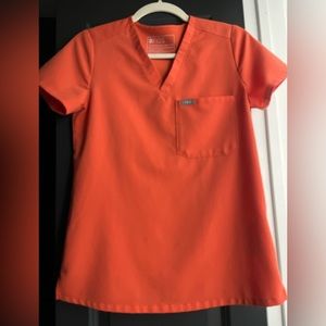 Figs Scrubs Top Sunset Orange XXS